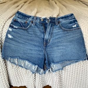 Abercrombie Curve love denim shorts